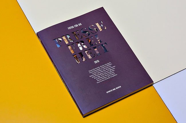 居中型排版畫冊設(shè)計